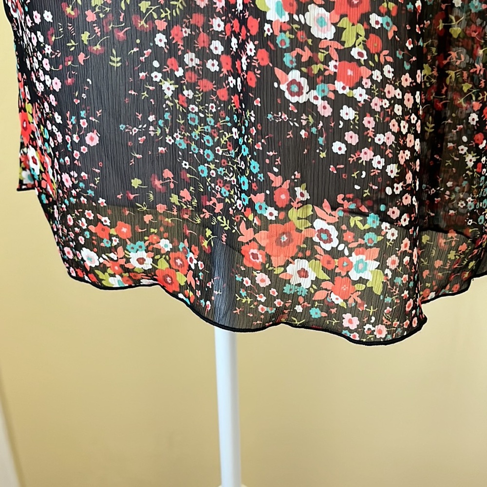 Floral print black sheer blouse - Picture 4 of 7